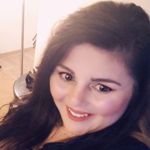 Meet your Posher, Cherry